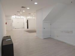 North Bridge Centre (D7), Retail #455863181